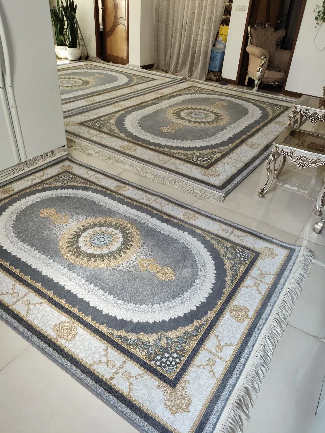 سه تخته فرش فدک ۱۲۰۰شانه تراکم ۳۶۰۰|فرش|اصفهان, کنگاز|دیوار