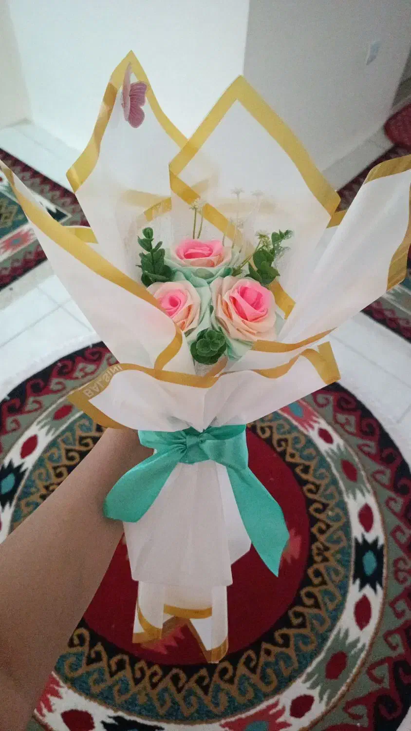 گل های تک شاخه وسه شاخه عمده وتک مناسب مراکزومدرسه|گل و گیاه طبیعی|شیراز, دشت چنار|دیوار