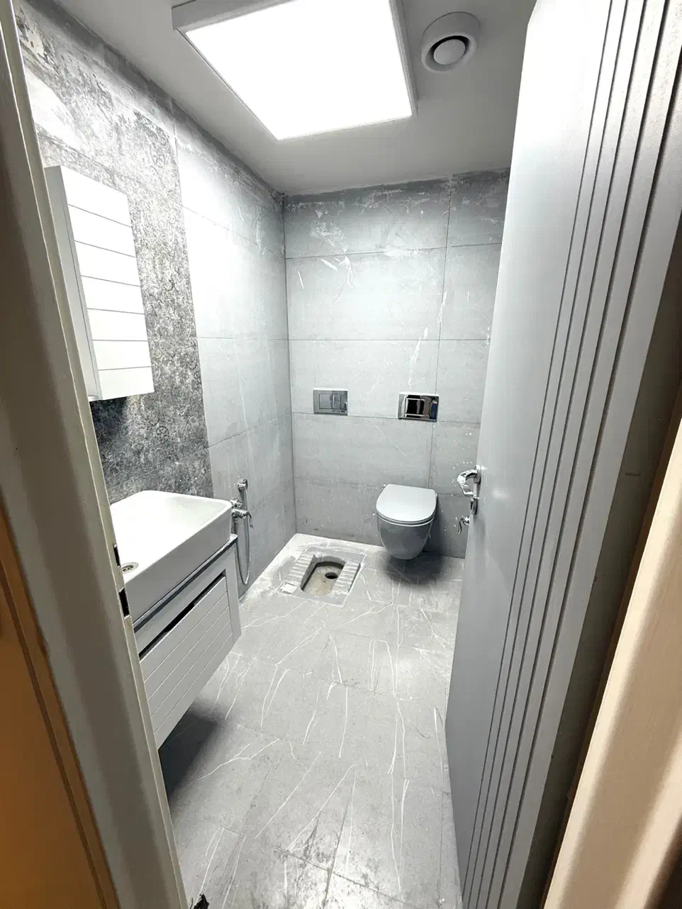 ۱۴۰ متر/ نوساز کلید نخورده/طبقه۳/فول