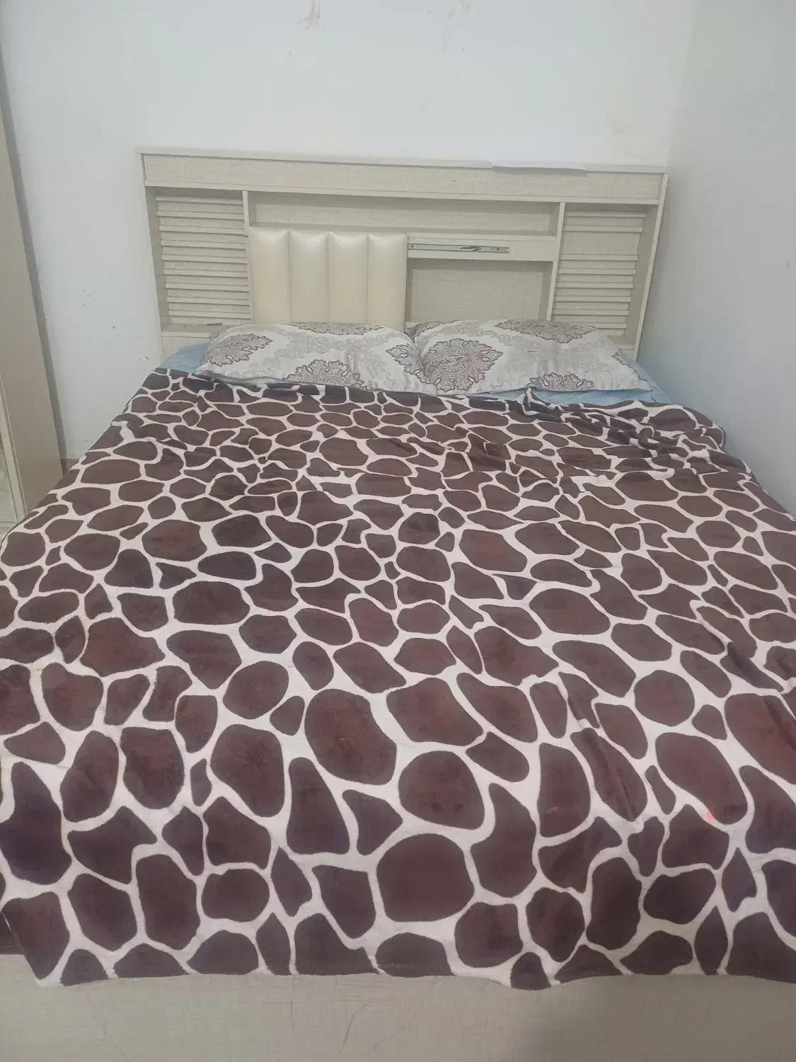 تخت دو نفره|تشک تختخواب|اهواز, کوی جانبازان(دانش)|دیوار