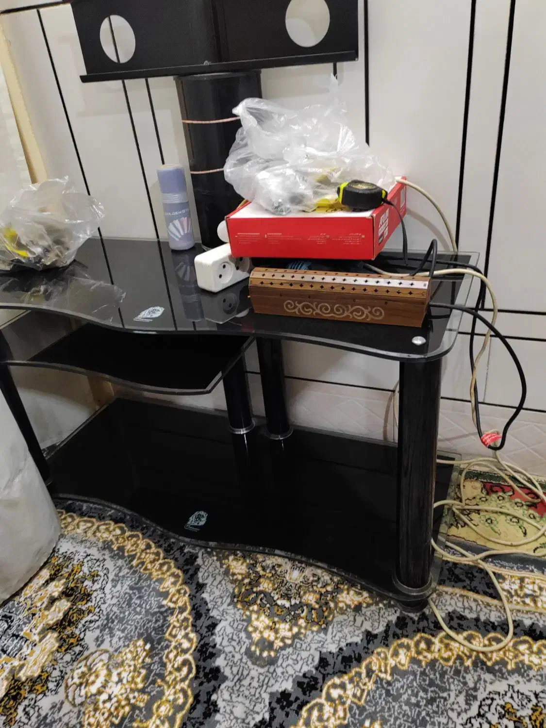 میز تلویزیون شیشه ای سالم|میز تلویزیون|خمینیشهر, |دیوار