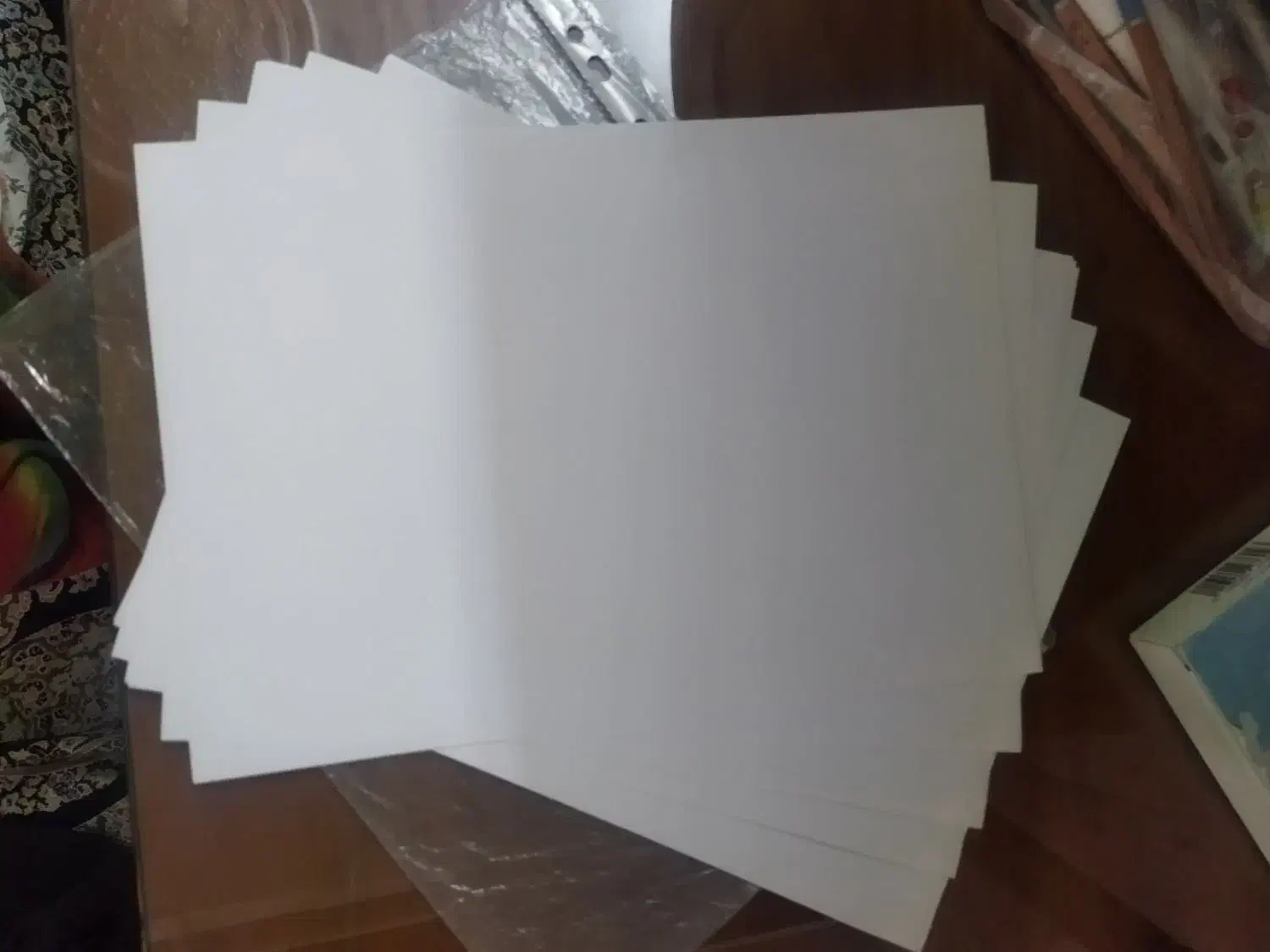 کاغذ گلاسه A4 کاغذکالک یک بسته لنزطرح دار|لوازم التحریر|اصفهان, جلوان|دیوار