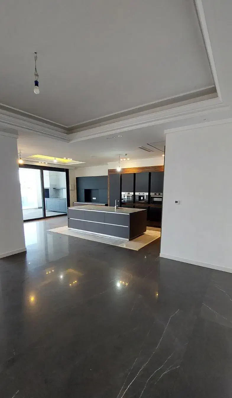 370متر*full modern*کلید نخورده*ویو کل تهران