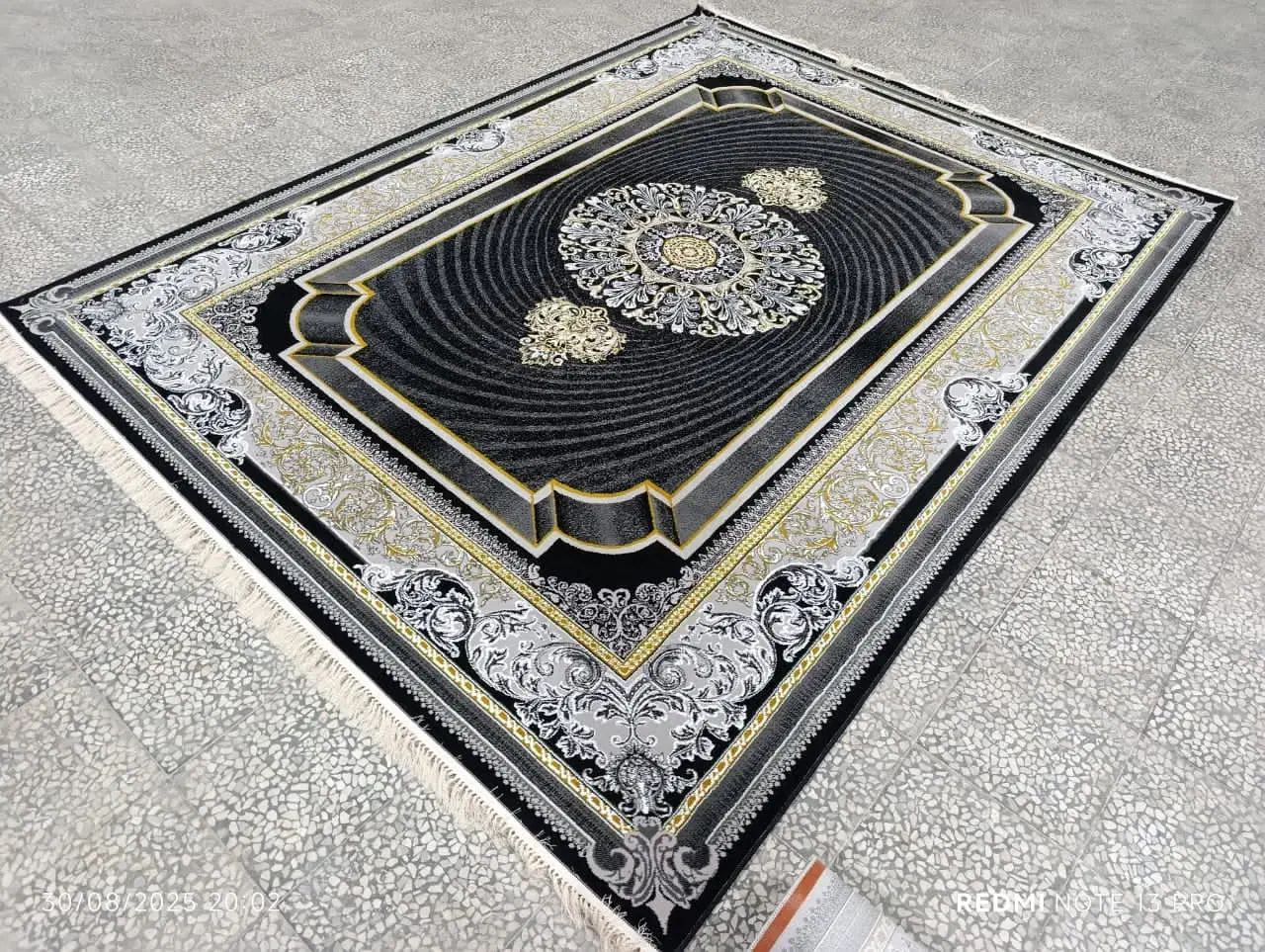 تنوع بی نظیرانواع فرش درگالری اکبری،چهارراه امام|فرش|شوشتر, |دیوار