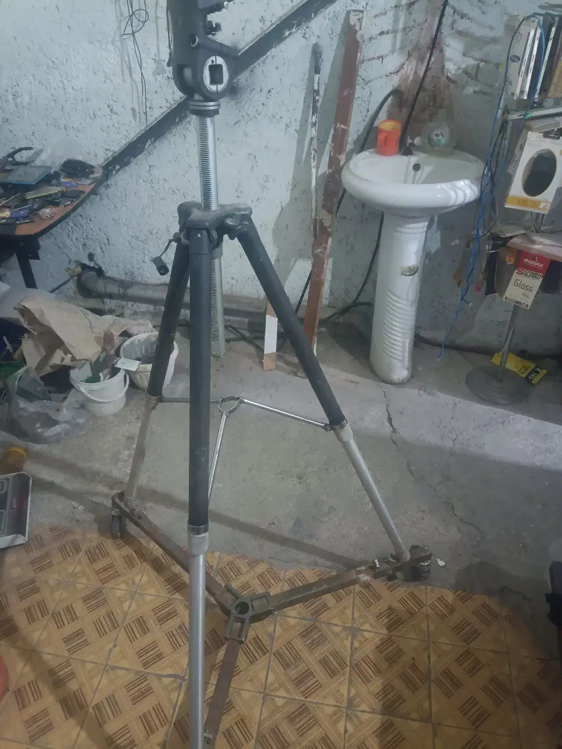 سه پایه دوربین|دوربین عکاسی و فیلمبرداری|بجنورد, |دیوار