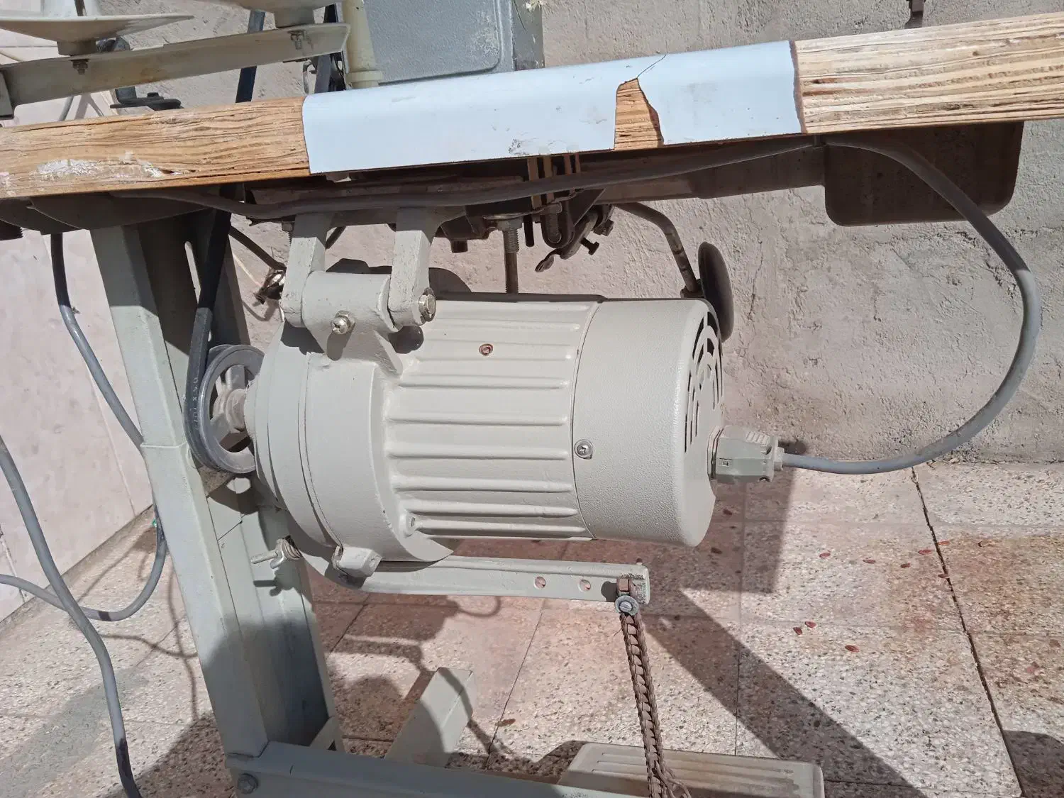 چرخ خیاطی|چرخ خیاطی و ریسندگی|روداب, |دیوار