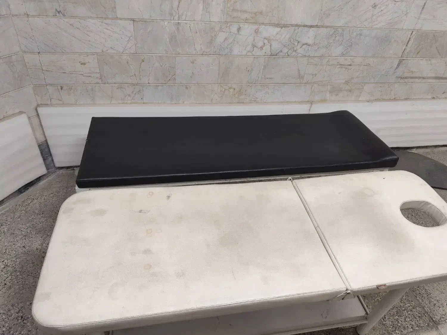 تخت ماساژ و تزریقات|آرایشی، بهداشتی، درمانی|ری, فیروزآبادی|دیوار