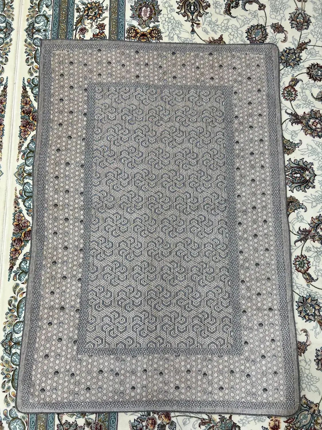 روفرشی مخمل دو رو|روفرشی|نیشابور, سرآب کوشک|دیوار