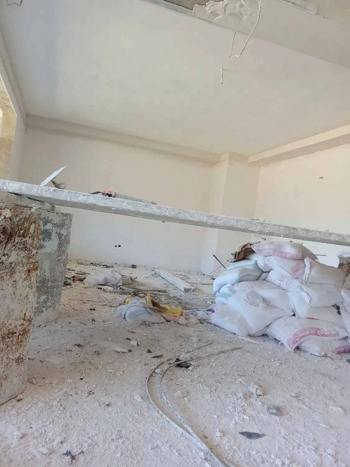 نیازمند چند استاد کار برای گچ کاری روز مزدی هستم|استخدام معماری، عمران و ساختمانی|علیآباد کتول, |دیوار