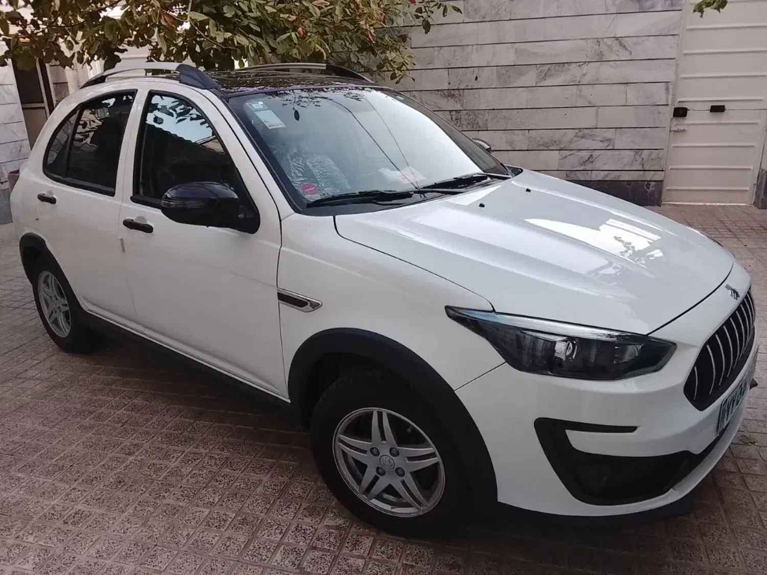 ماشین اطلس G مانیتور  و سانروف دار|خودرو سواری و وانت|زنجان, |دیوار