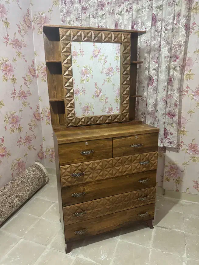 دراور با آیینه همراه دو عدد پاتختی دو کشویی در حد|جاکفشی، کمد، دراور|اسلام‌شهر, شهرک واوان|دیوار