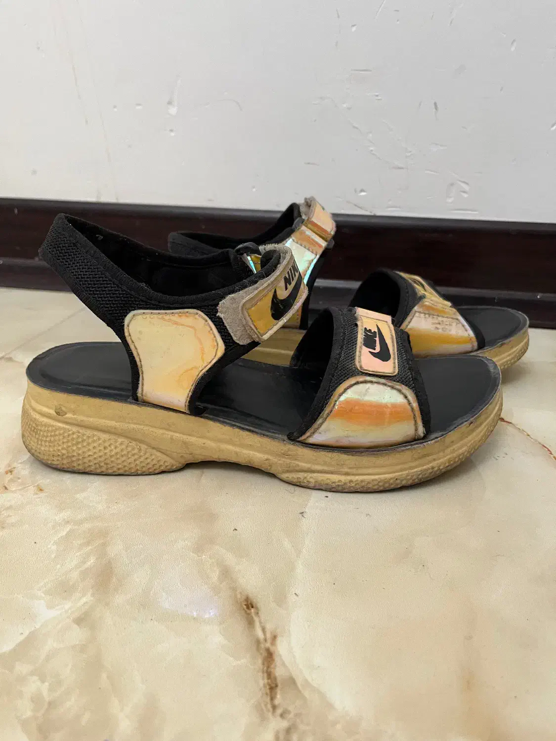 کفش و صندل|کیف، کفش، کمربند|پاکدشت, پاکدشت (مامازند)|دیوار