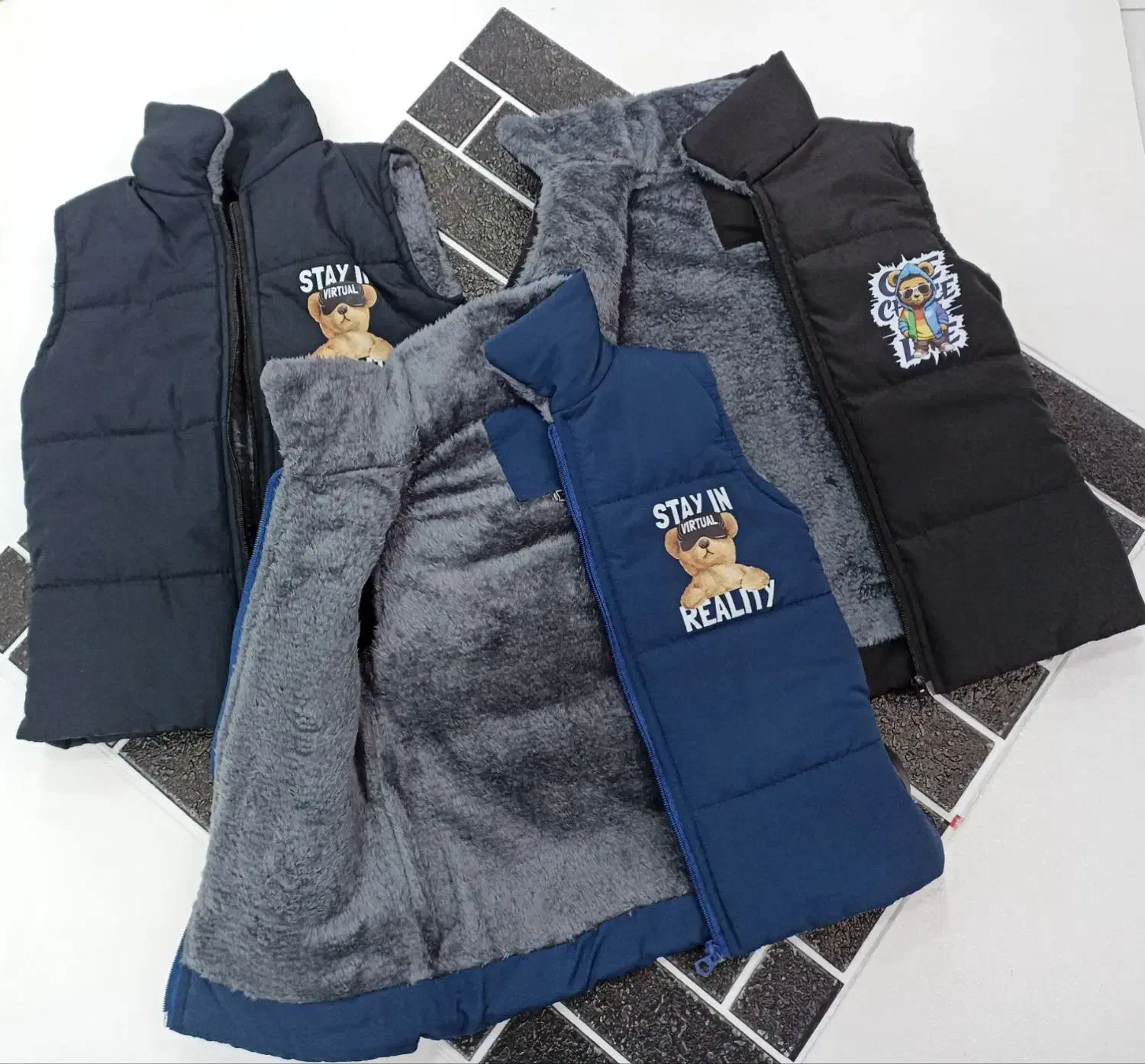 اینجا همه ازتولیدب مصرف پوشاک امین مرکزی ارگ شمالی|لباس|نیشابور, امام|دیوار