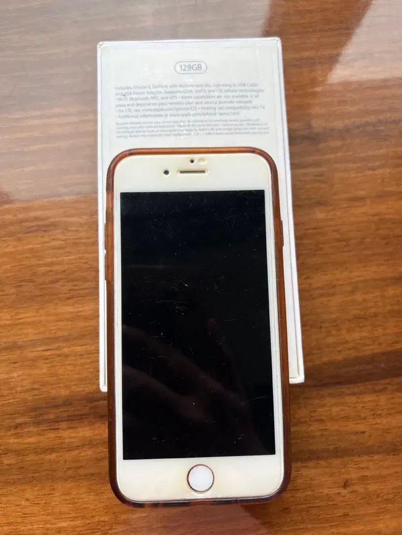 ایفون 6 گلد 128Gbسالم همراه باچهار قاب رایگان|موبایل|تهران, قیطریه|دیوار