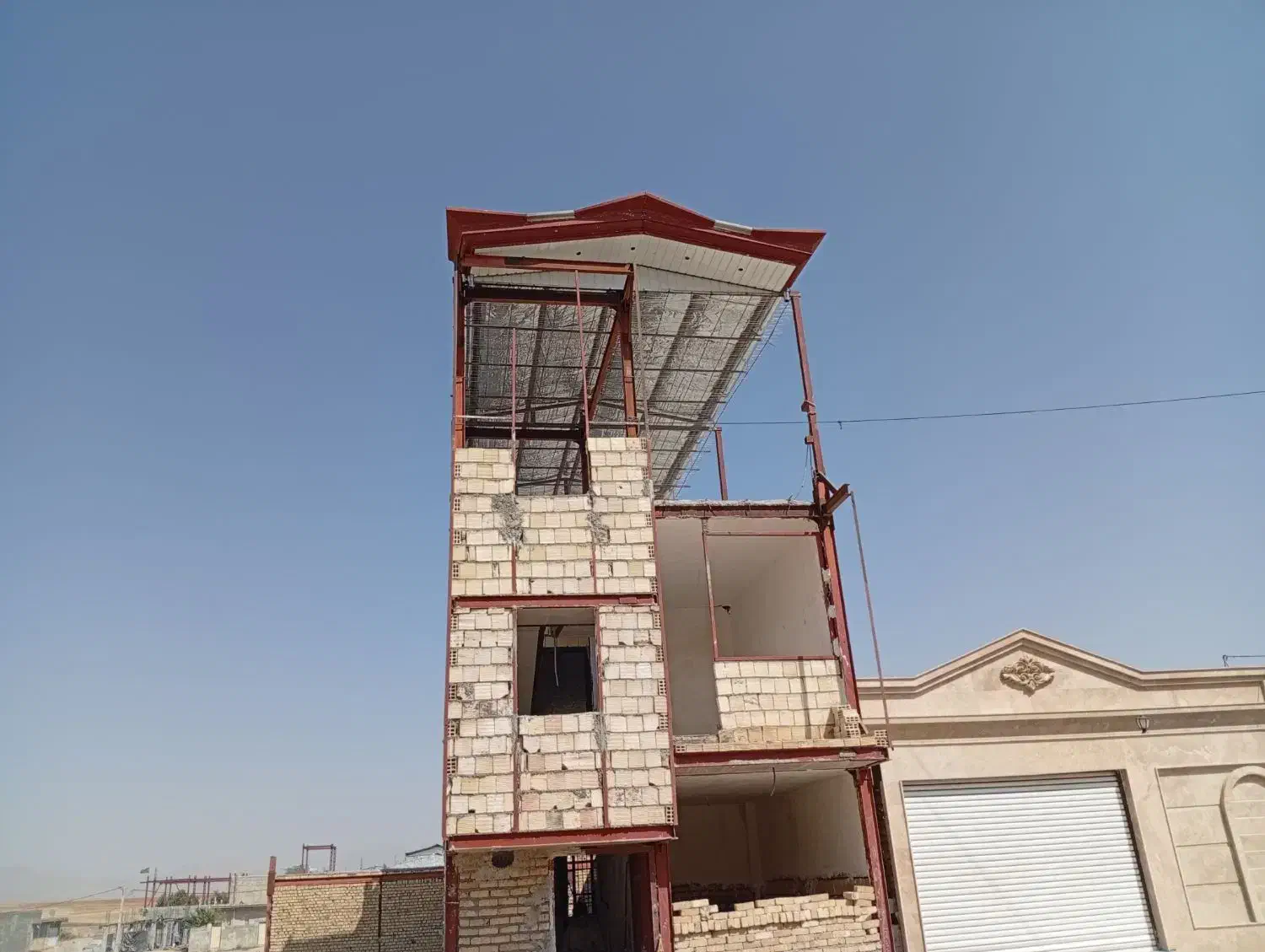 نصب شیروانی نقد واقساطی|خدمات پیشه و مهارت|الشتر, |دیوار