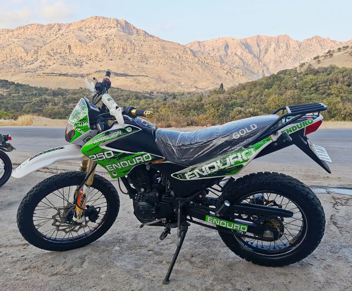 تریل رادیسون 200 مدل 92|موتورسیکلت|سرپل ذهاب, |دیوار