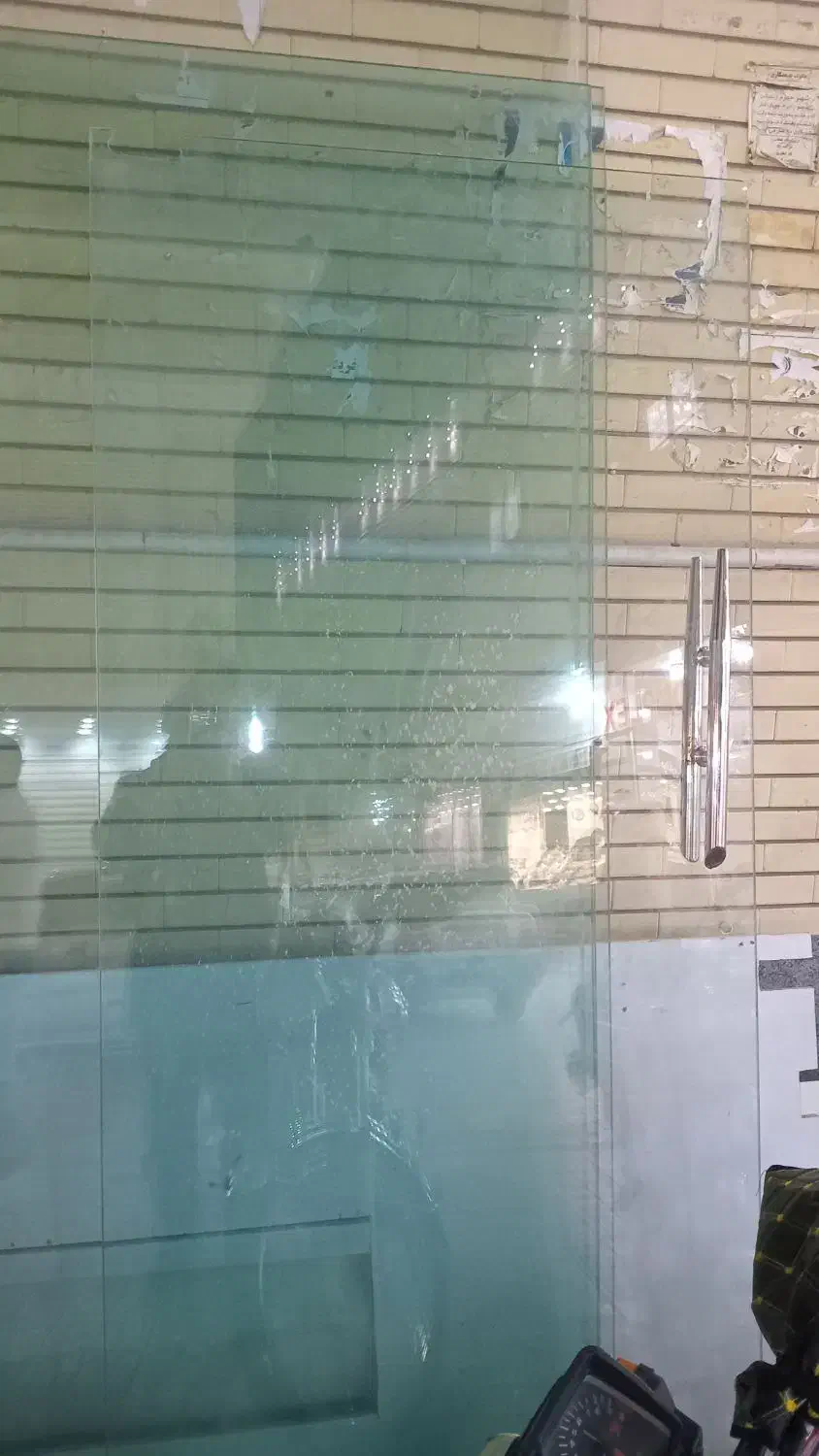 شیشه سکوریت|خدمات پیشه و مهارت|جهرم, |دیوار