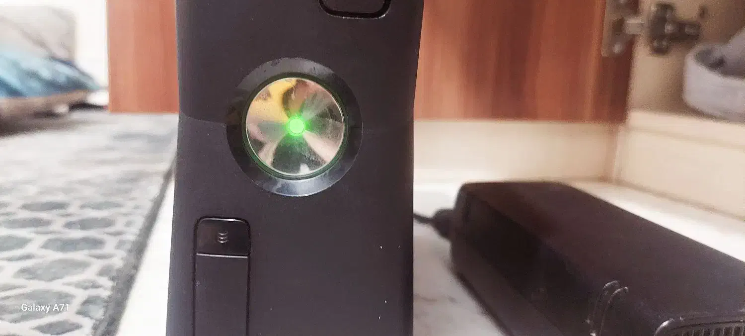 Xbox 360 slim تخفیفی|کنسول، بازی ویدئویی و آنلاین|تهران, آزادشهر|دیوار