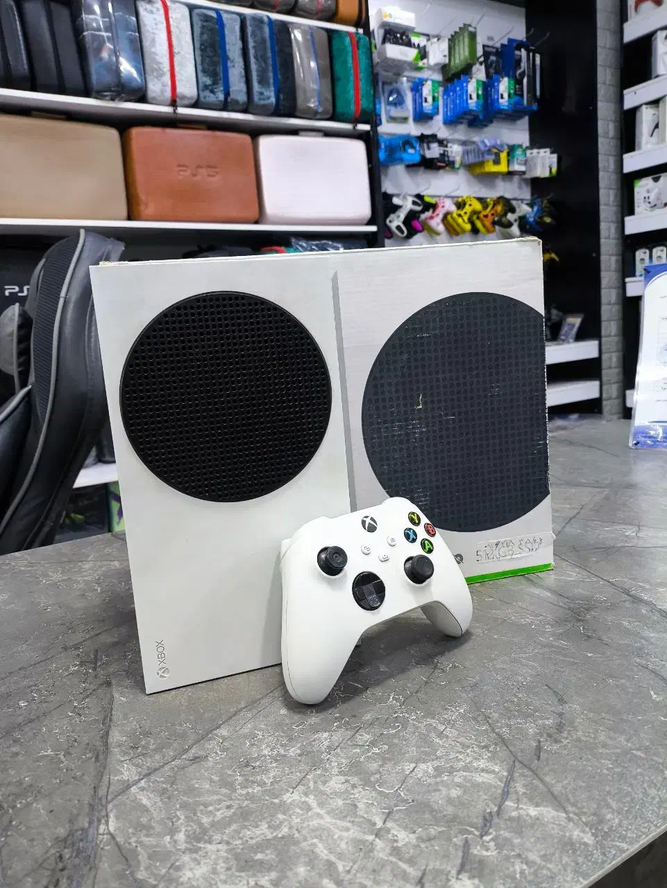 فروش یک دستگاه ایکس باکس سری اس|کنسول، بازی ویدئویی و آنلاین|شهرکرد, |دیوار