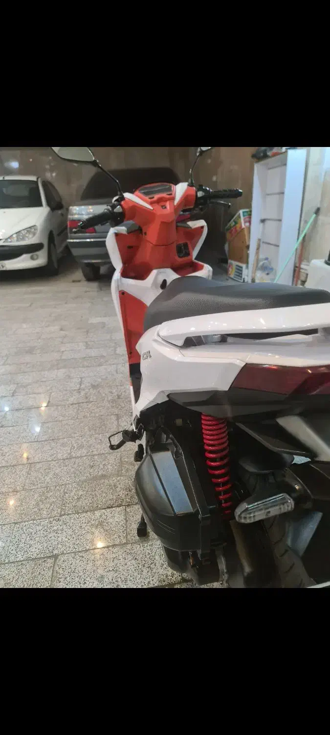کلیک 150 مدل 1400 در حد اقساط|موتورسیکلت|قم, انسجام|دیوار