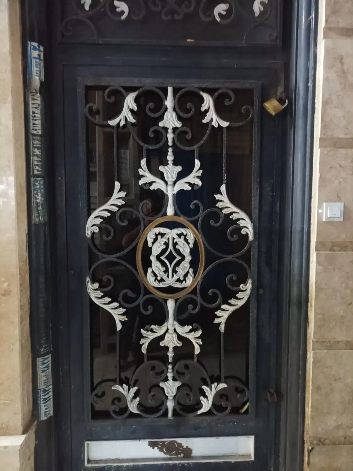 زیرزمین ۹۰ متری مناسب کارگاه|اجارهٔ دفتر کار، اتاق اداری، مطب|محمدشهر, محمدشهر|دیوار