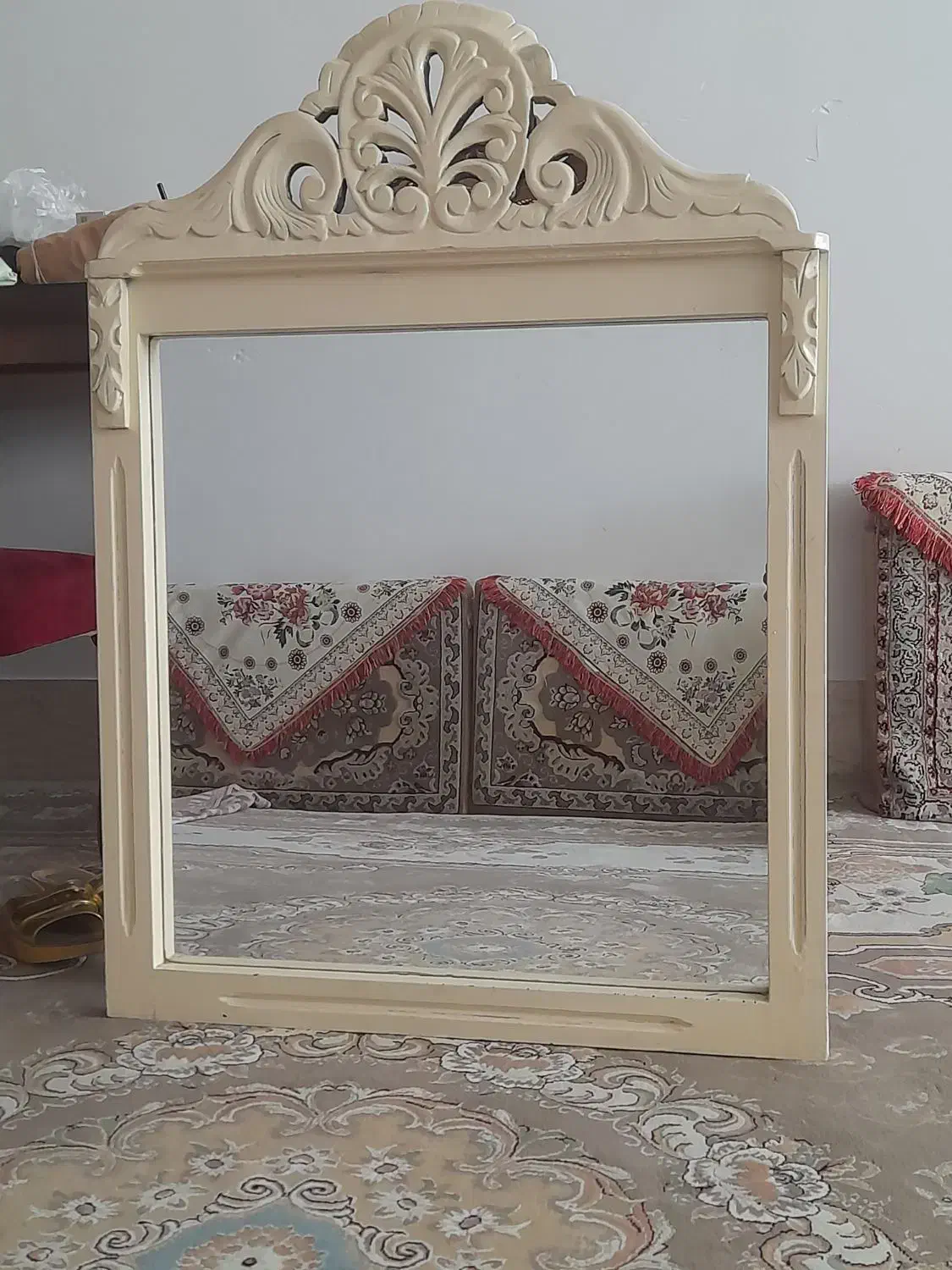 آینه|آینه|قم, ولیعصر|دیوار