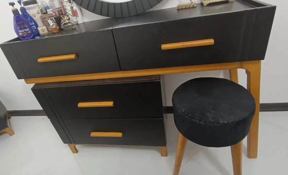 میزآرایش، پاتختی|تخت و سرویس خواب|بیرجند, |دیوار