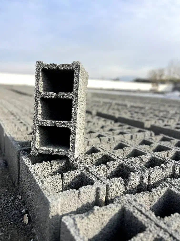 بلوک ۲۰ و ۱۵|مصالح و تجهیزات ساختمان|هشتگرد, ینگی امام|دیوار