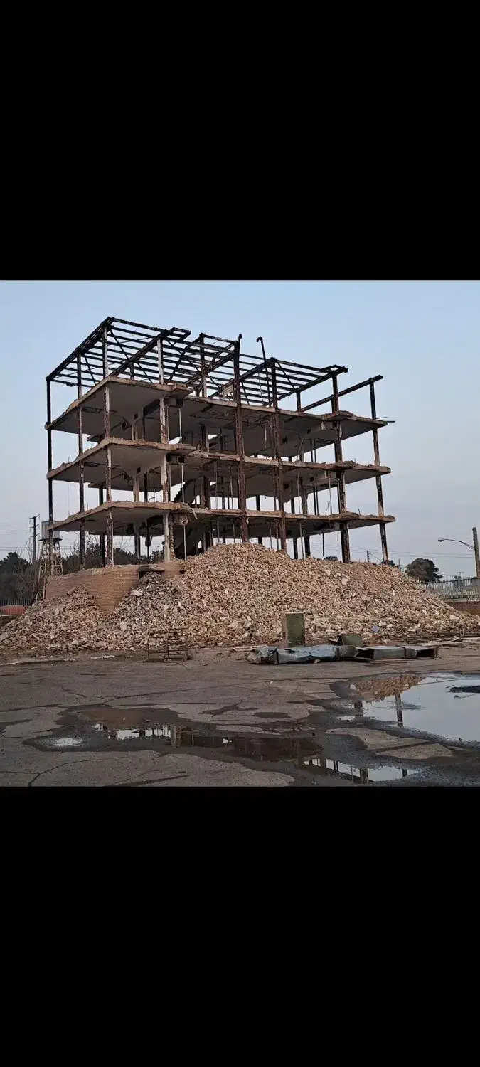 تخریب ساختمان آهنی بتنی و سوله|خدمات پیشه و مهارت|کاشان, قطب راوندی|دیوار