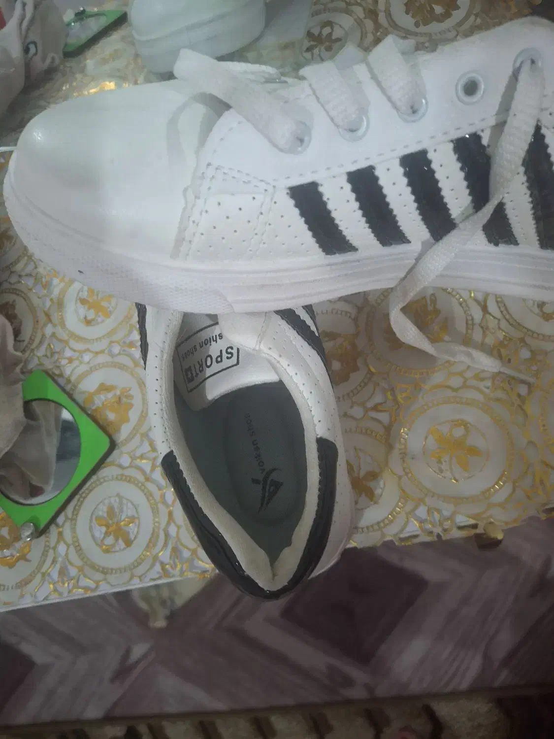 کفش خارجی نونو سایز 40 نوشته ولی 38 و39 میخوره|کیف، کفش، کمربند|یاسوج, |دیوار