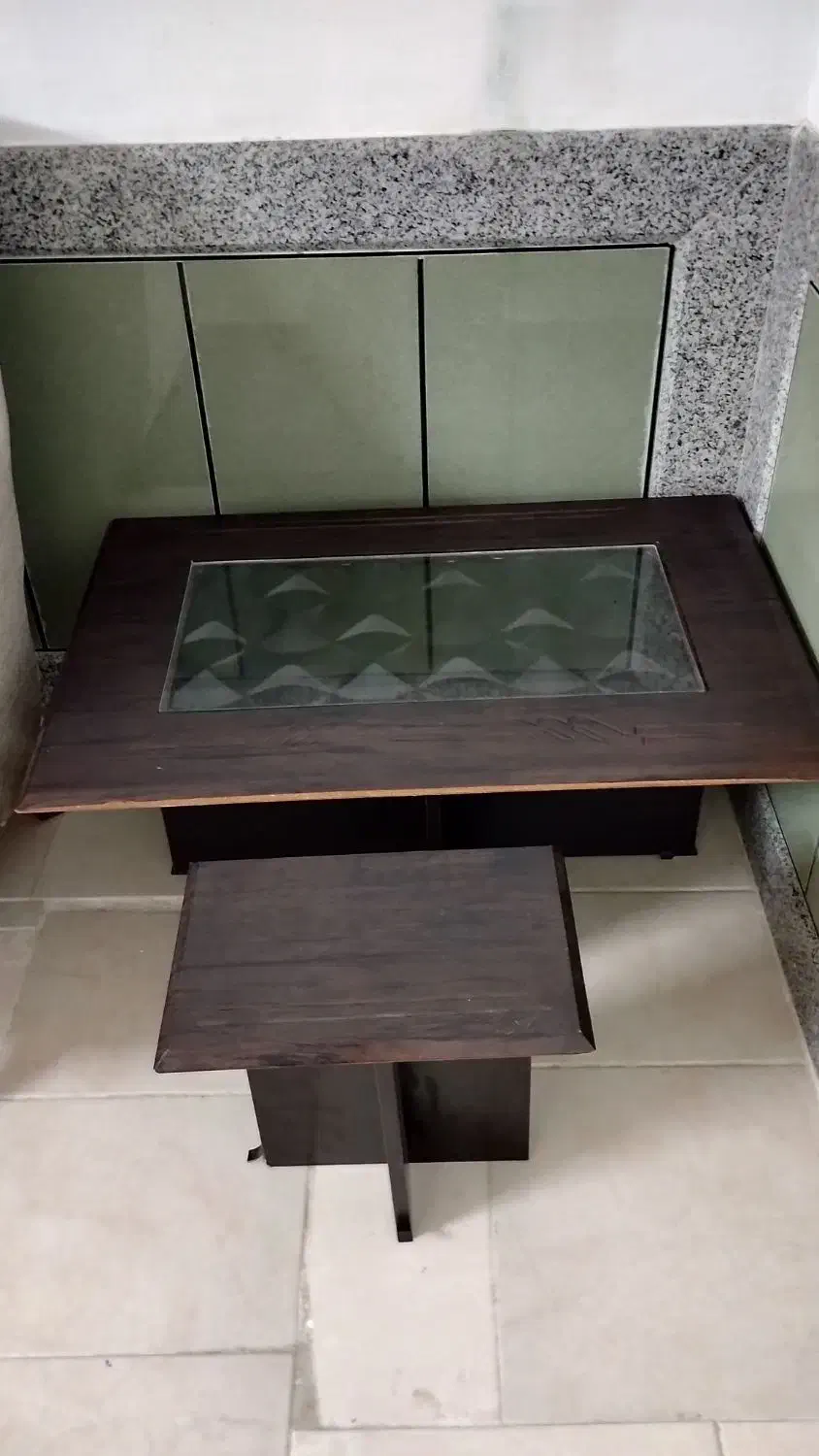 میز جلو مبلی چهارتیکه + ساعت دیواری  دوموتور|مبلمان خانگی و میز عسلی|گنبد کاووس, |دیوار