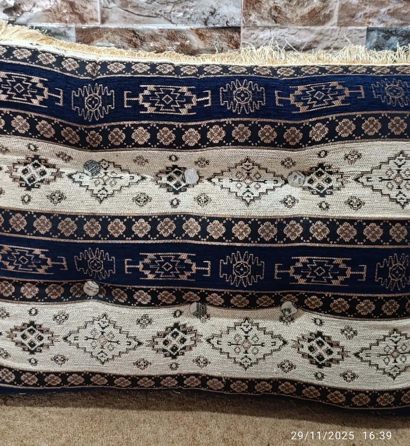 پشتی درحد نو|پشتی|بوشهر, |دیوار