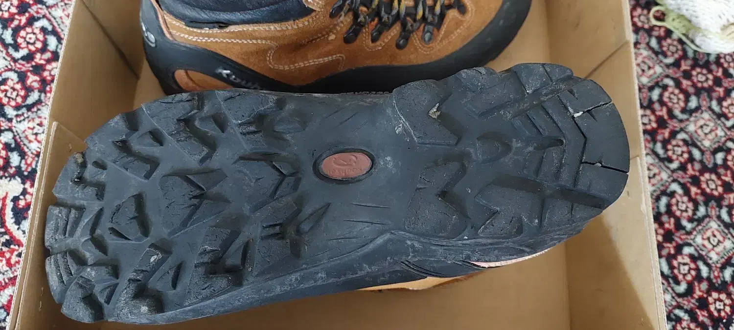 کفش کوهنوردی|کیف، کفش، کمربند|کرمانشاه, |دیوار