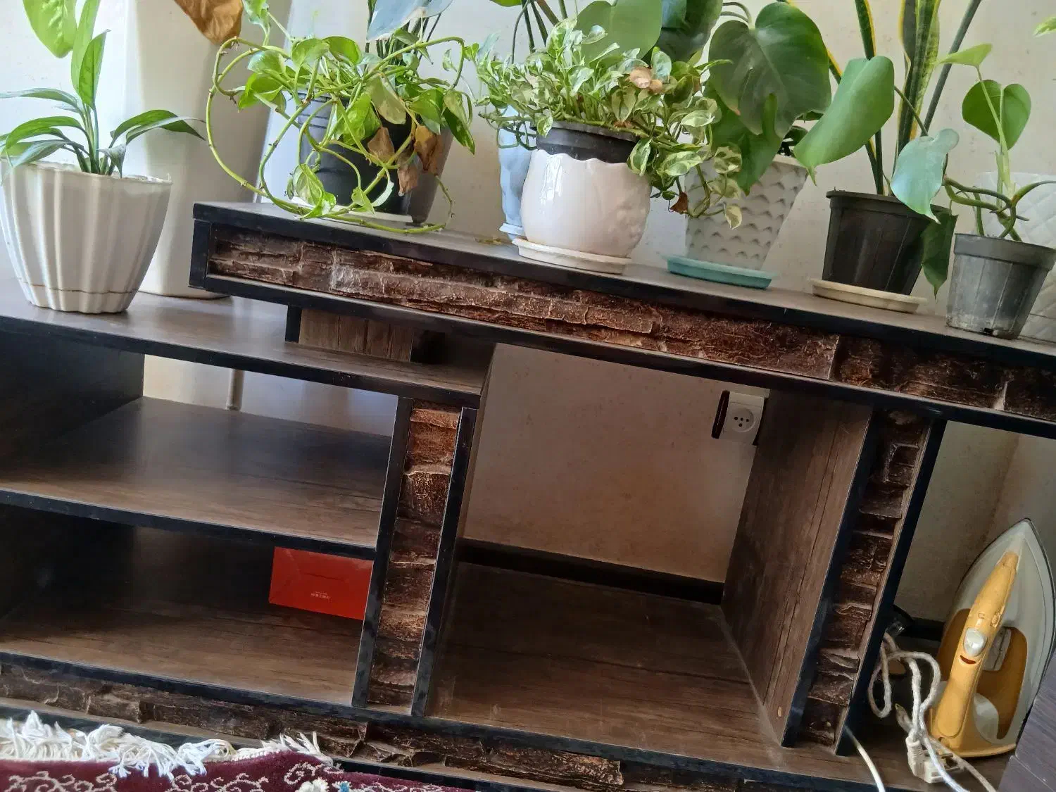 میز تلویزیون کارکرده سالم|میز تلویزیون|تالش, هشتپر|دیوار