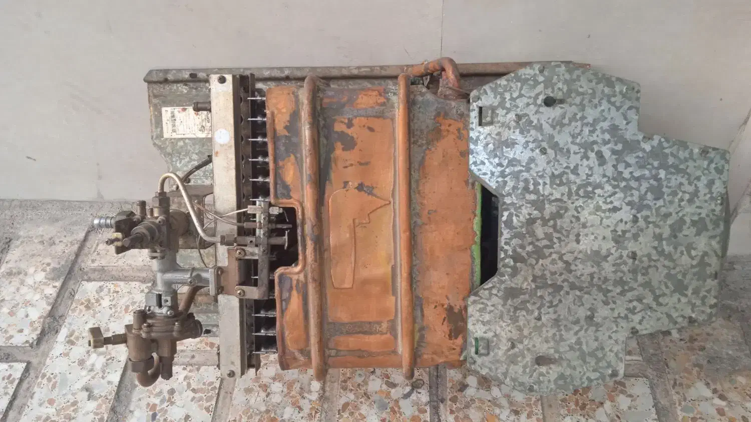 آبگرمکن دیواری بوتان|آبگرمکن، پکیج، شوفاژ|قرچک, مهدیه|دیوار