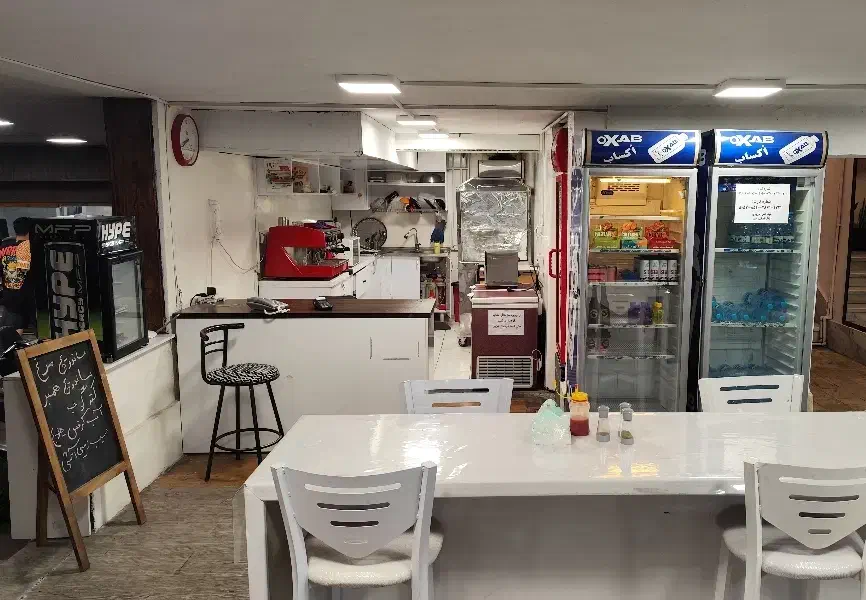 رهن و اجاره کافی شاپ باشگاه (بوفه باشگاه)|اجارهٔ مغازه و غرفه|شیراز, باغ تخت|دیوار