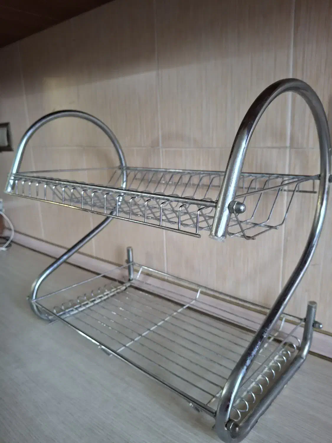 آبچکان|آب‌چکان و نظم‌دهنده ظروف|خوی, |دیوار