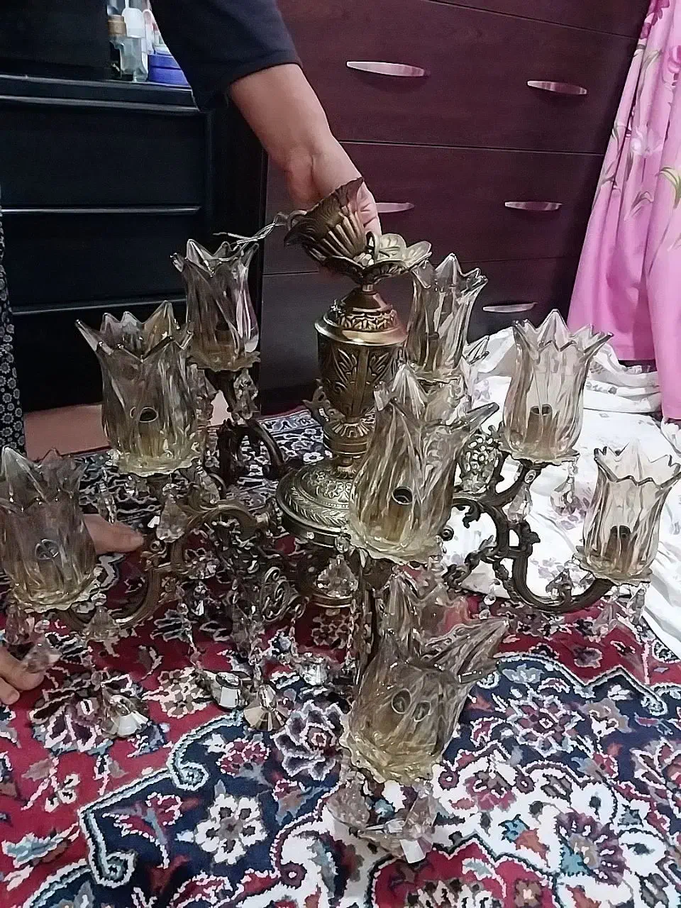 لوستر برنز|لوستر و چراغ آویز|ری, سیزده آبان|دیوار