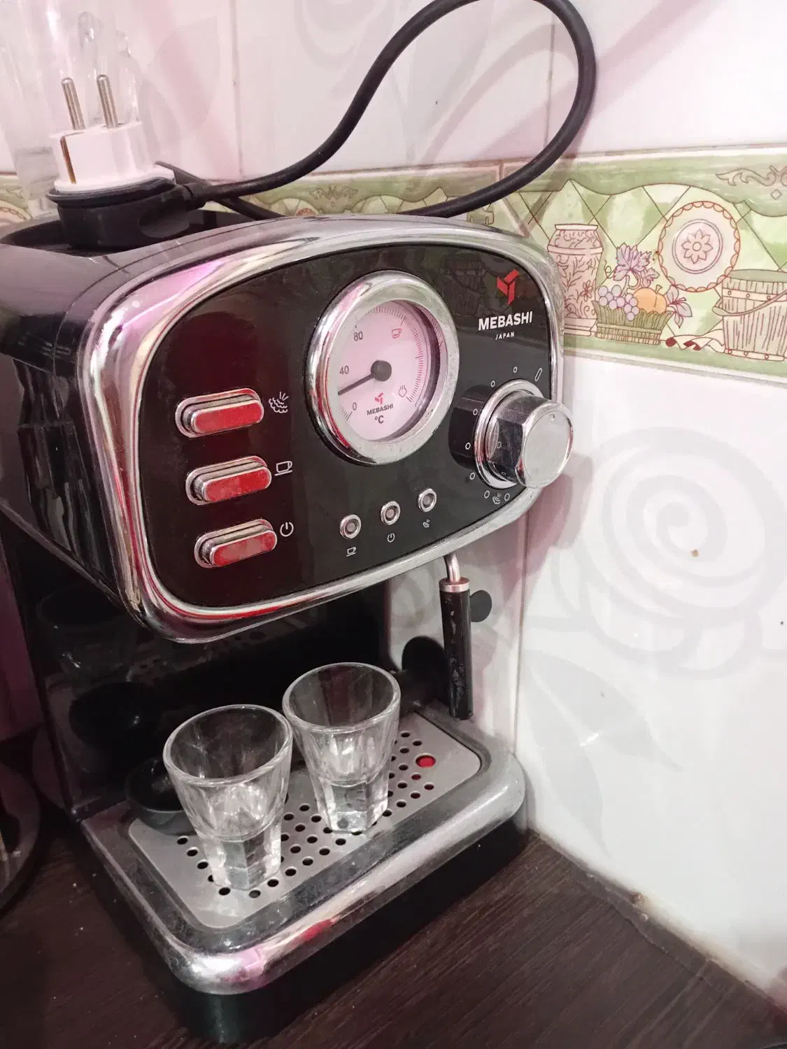 مباشی ۲۰۱۰ درحد نو|سماور، چای‌ساز، قهوه‌ساز|رشت, حمیدیان|دیوار