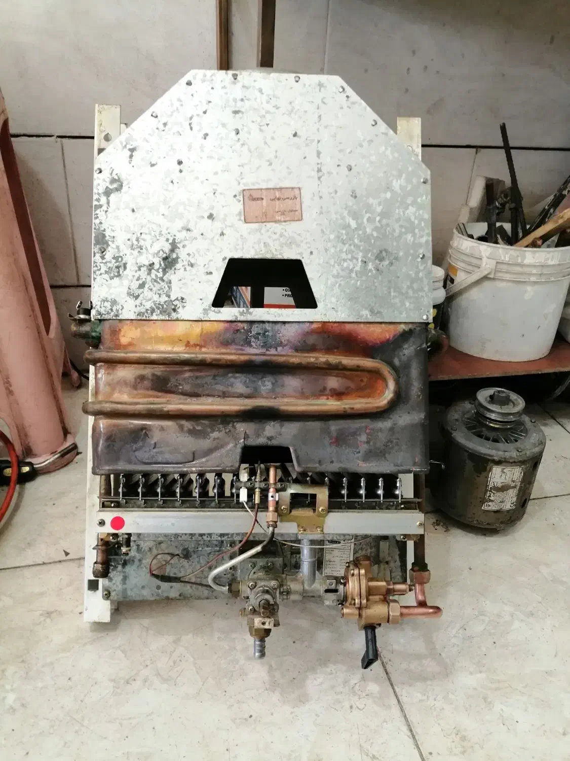 آبگرمکن گازی بوتان|آبگرمکن، پکیج، شوفاژ|خرم‌آباد, |دیوار