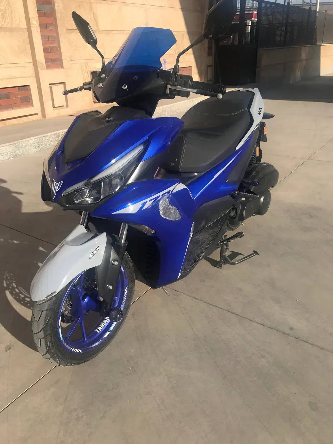 طرح ایروکس مدل ۴۰۲|موتورسیکلت|پرند, فاز ۴|دیوار