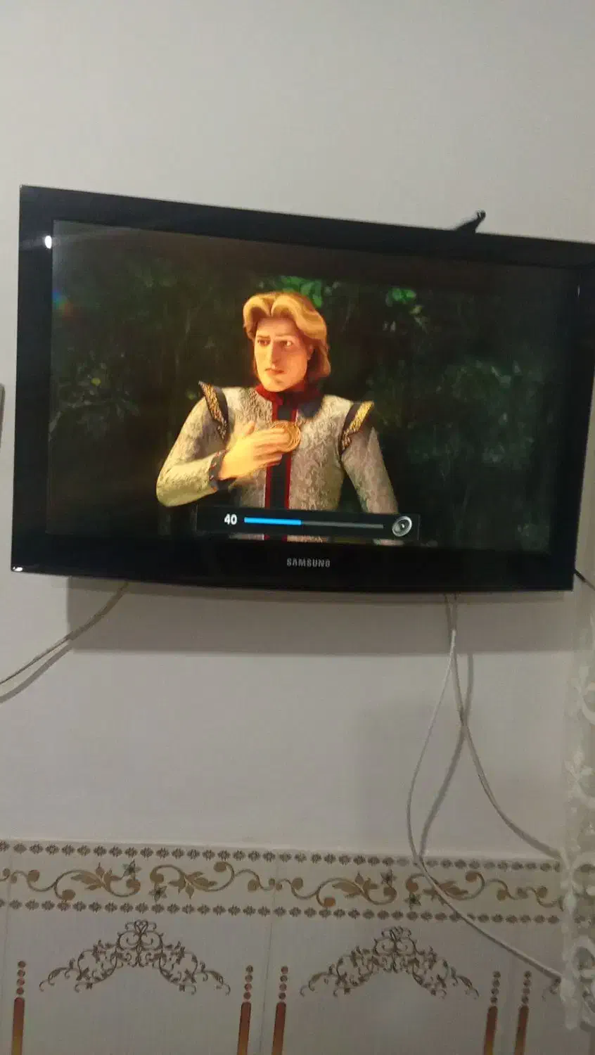 تلویزیون ۳۲سامسونگ اصل کره|تلویزیون و پروژکتور|اسدآباد, |دیوار