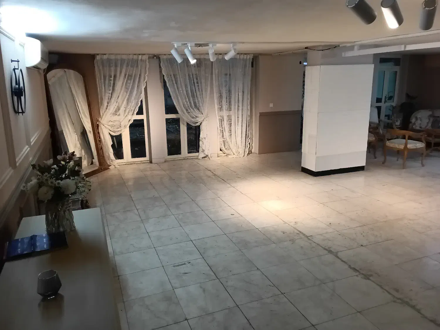 محدوده دولت پل صدر ۸۰ متر سالن با حیاط اختصاصی|اجارهٔ کوتاه‌مدت دفتر کار و فضای آموزشی|تهران, اختیاریه|دیوار