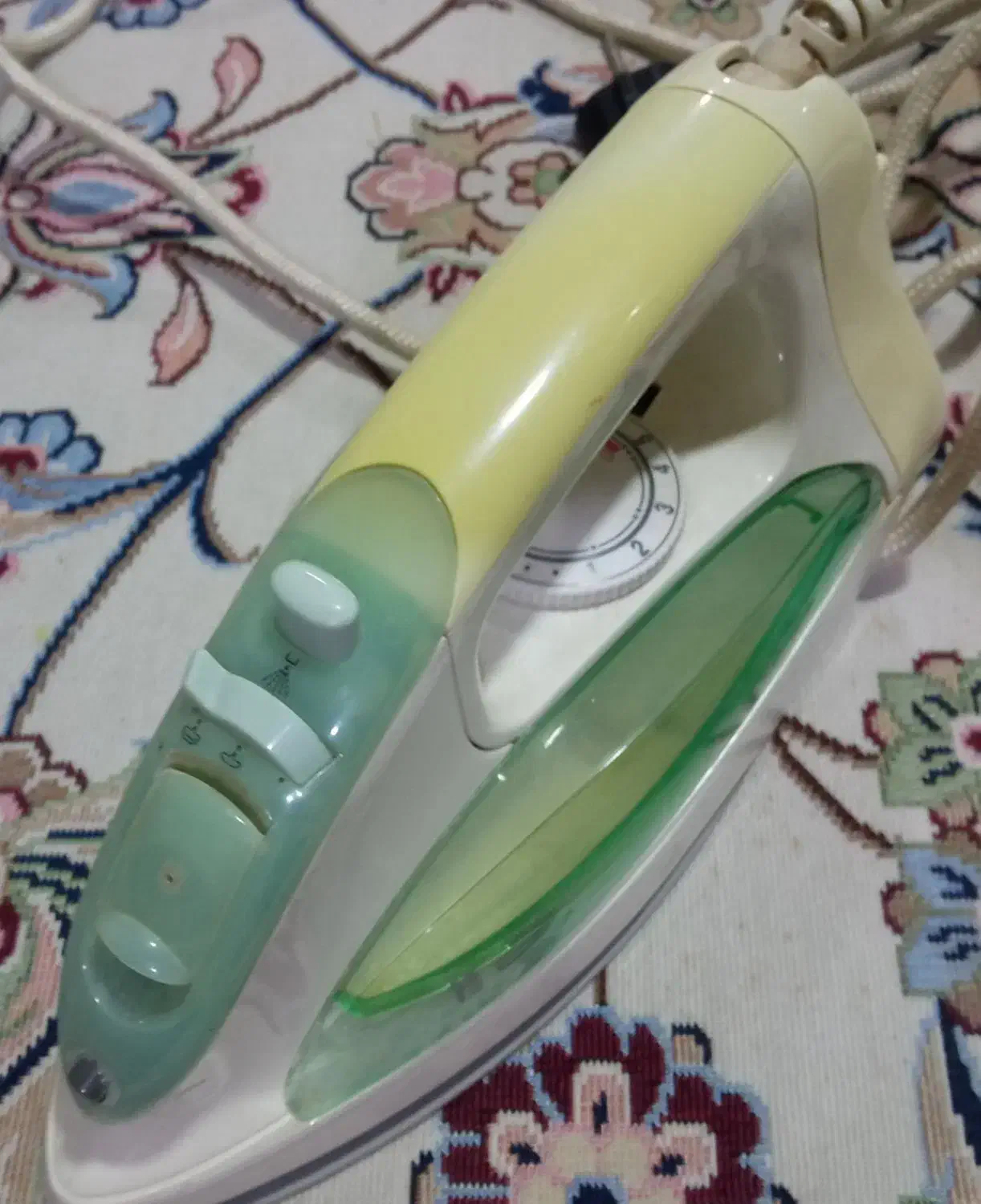 اتو برقی|اتو و لوازم اتو|رشت, اسماعیل آباد|دیوار