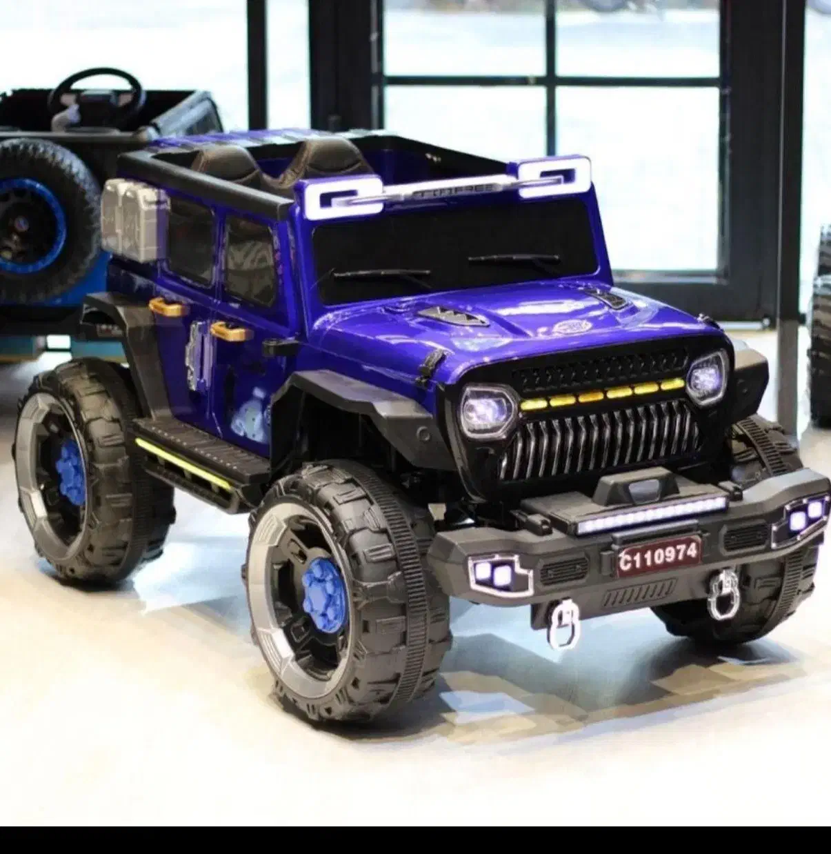 امپـراطور شرایط ویژه اقساط۶ماه ماشین شارژی|اسباببازی بچه|زرند, |دیوار