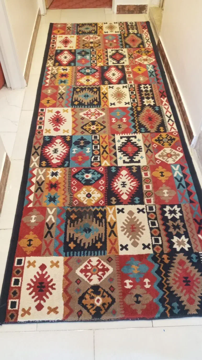 فرش|فرش|پردیس, فاز ۸|دیوار