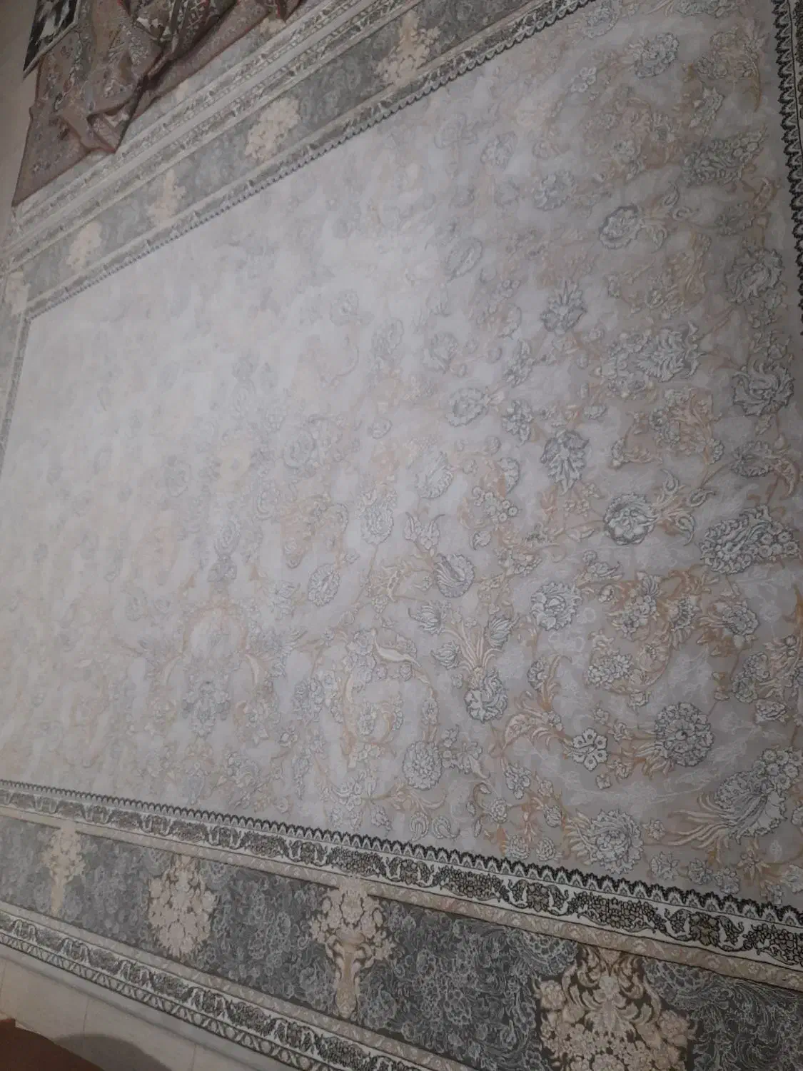 فرش ۱۲۰۰ شانه|فرش|شاهین‌شهر, بوستان حافظ|دیوار