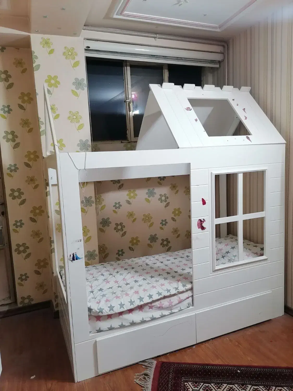 تخت کودک عرض 90|تخت و صندلی بچه|بجنورد, |دیوار