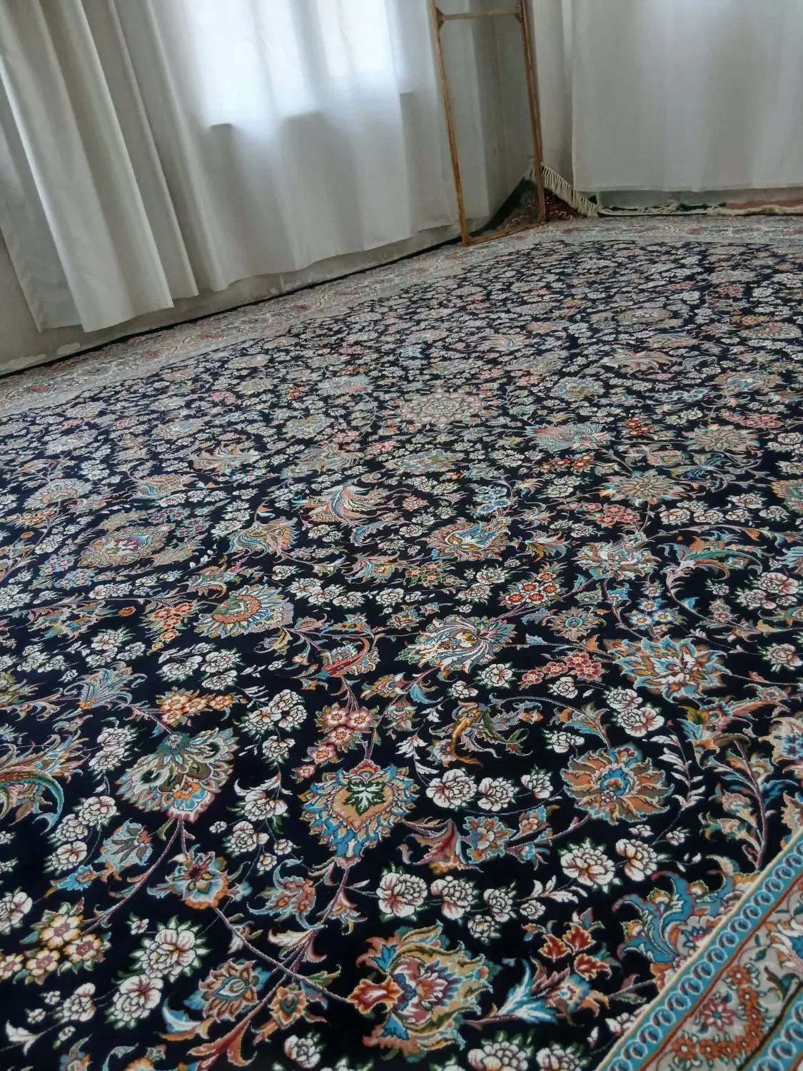 فرش۱۲۰۰ شانه تمیز بدونه پارگی|فرش|کامیاران, |دیوار