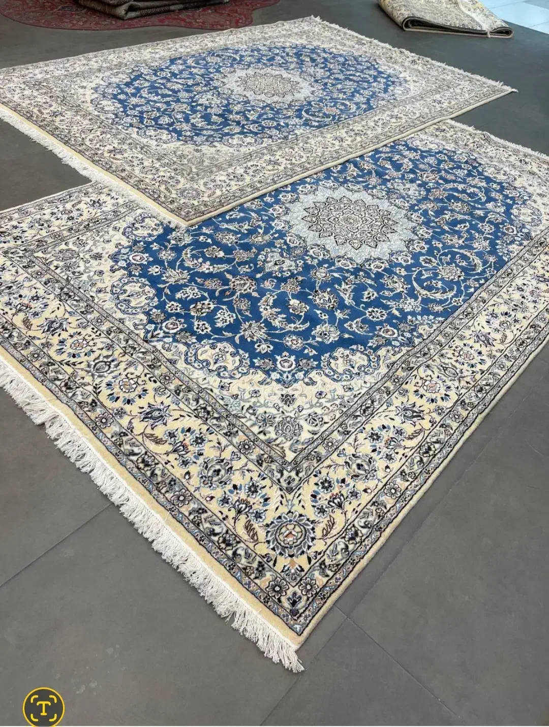 فرش دستباف (بساک)جفت ۶ متری ۹لا ابی کرک ابریشم|فرش|مشکیندشت, |دیوار